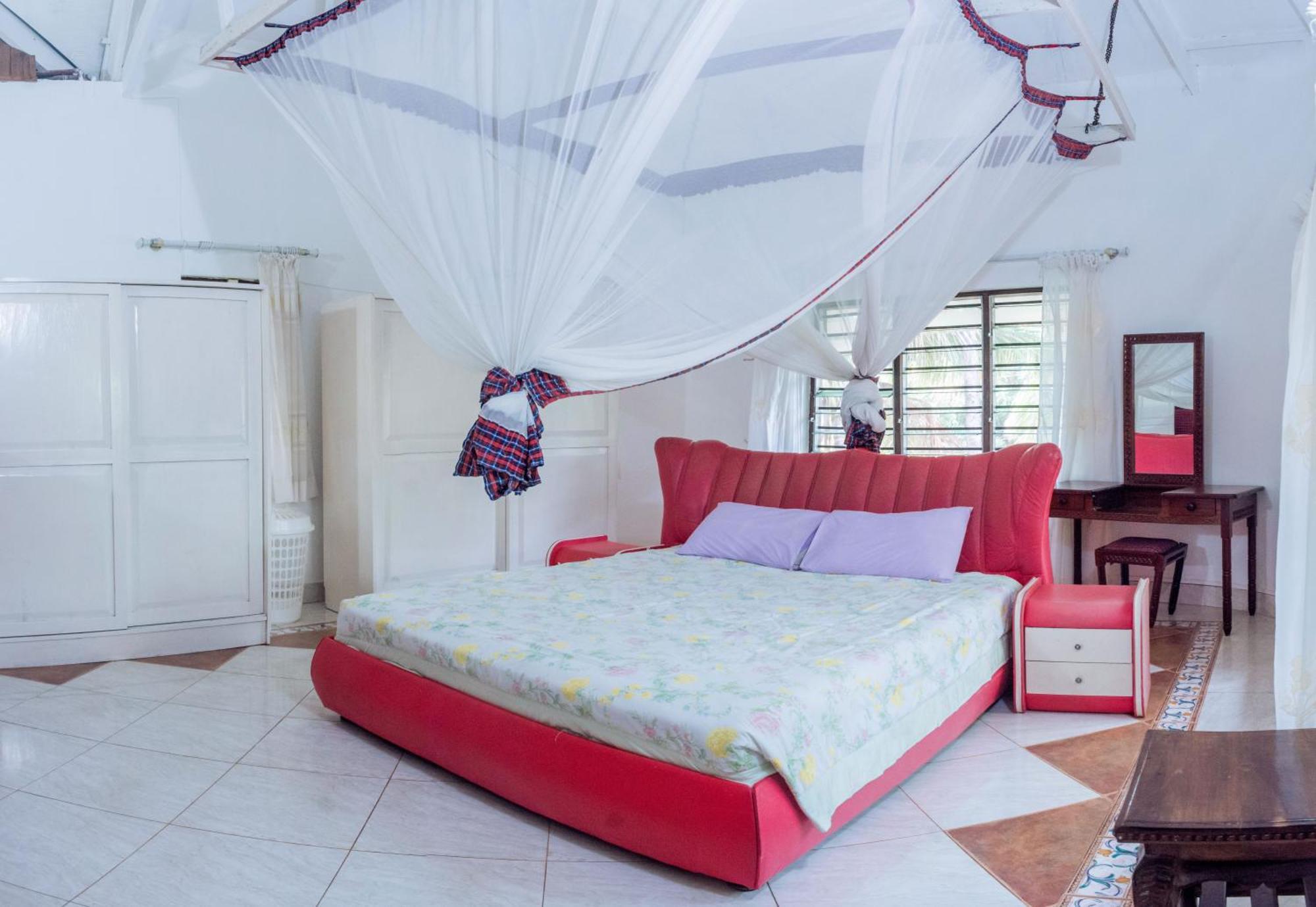 Kijani Cottages In Diani Diani Beach Exterior photo