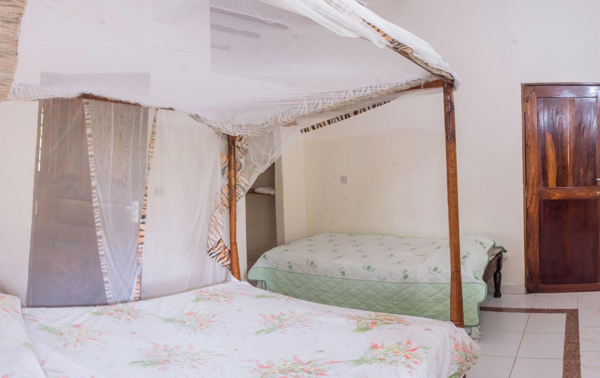 Kijani Cottages In Diani Diani Beach Exterior photo