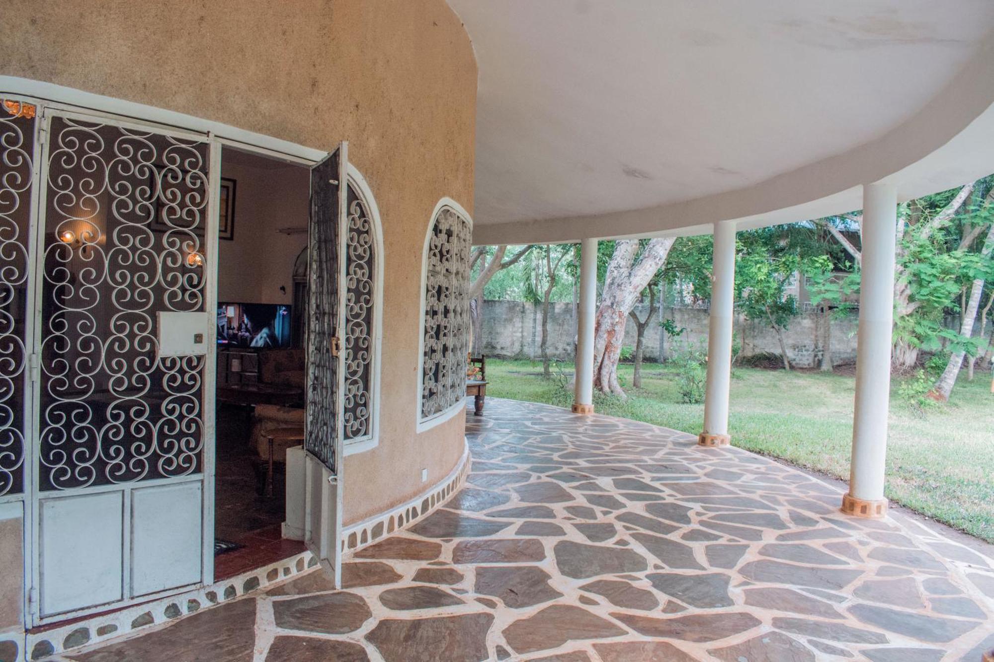 Kijani Cottages In Diani Diani Beach Exterior photo