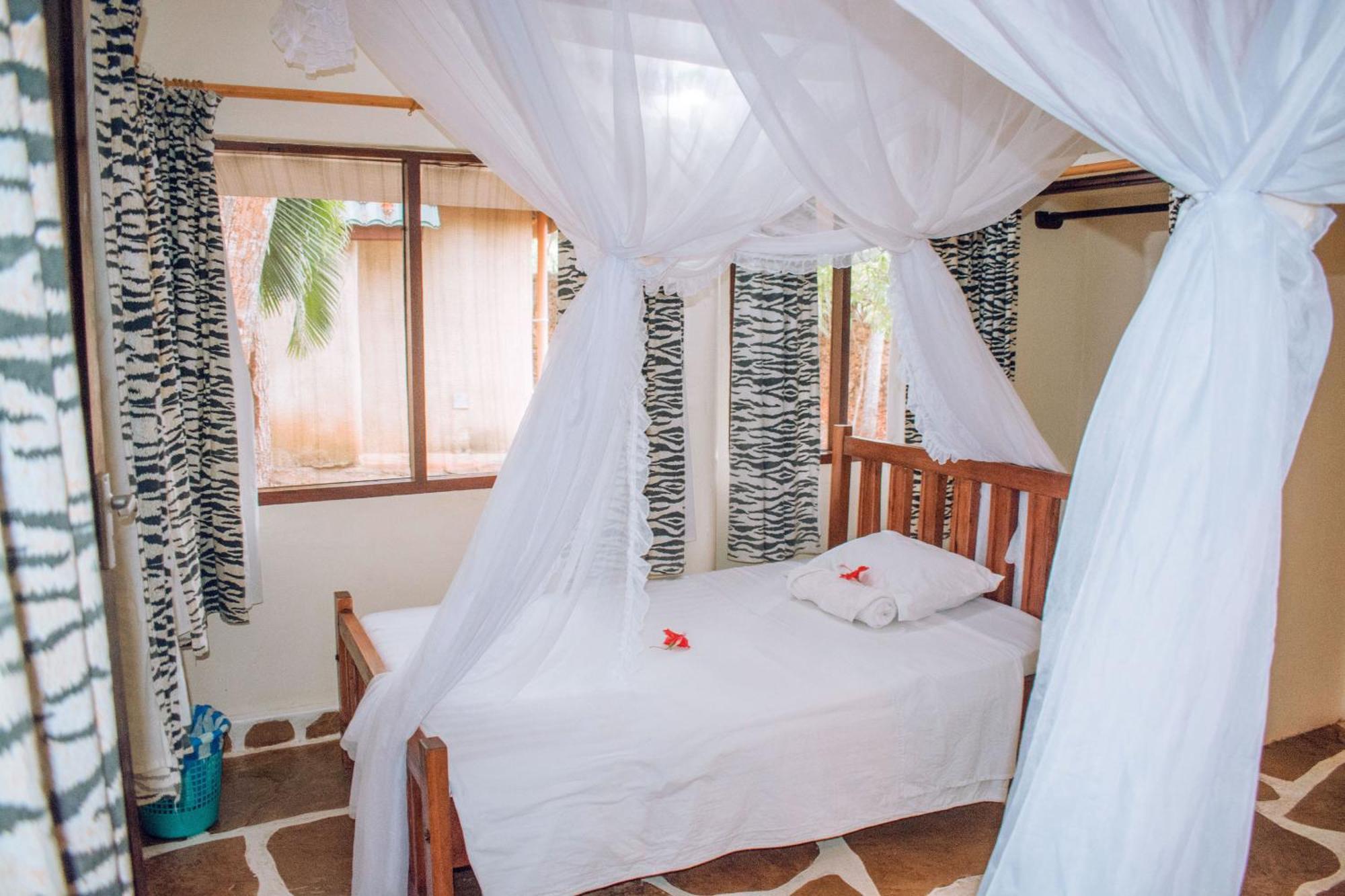 Kijani Cottages In Diani Diani Beach Exterior photo