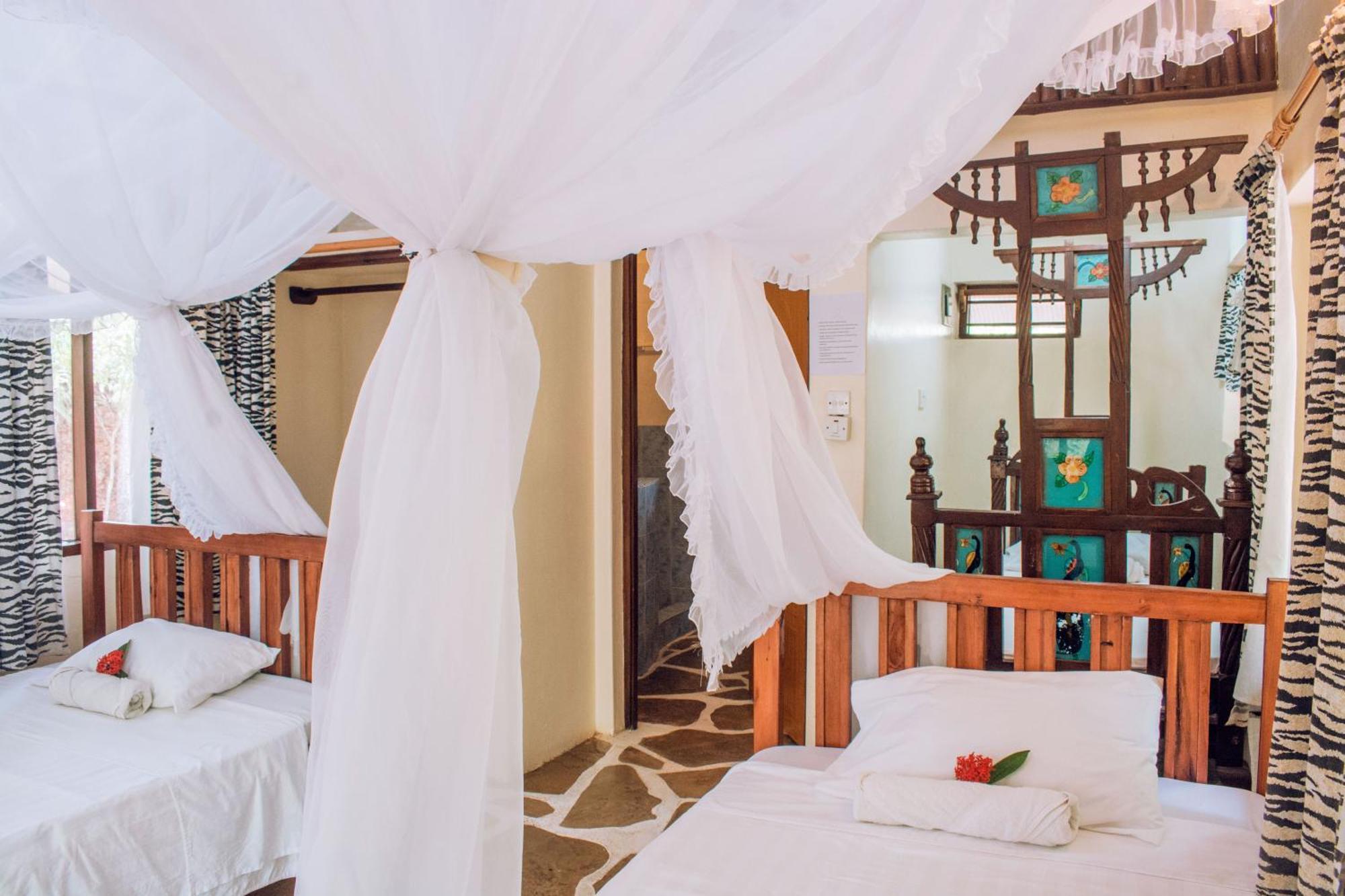Kijani Cottages In Diani Diani Beach Exterior photo