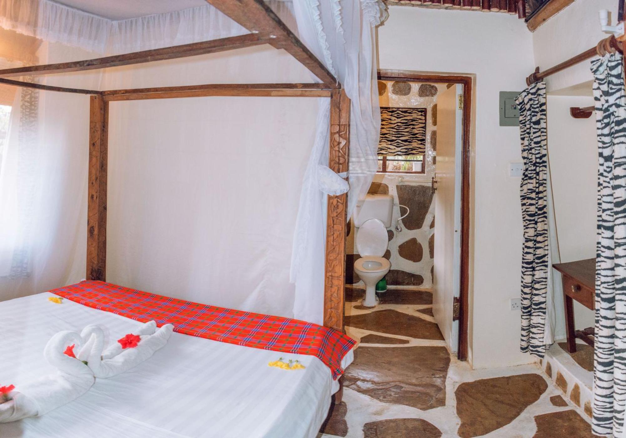 Kijani Cottages In Diani Diani Beach Exterior photo