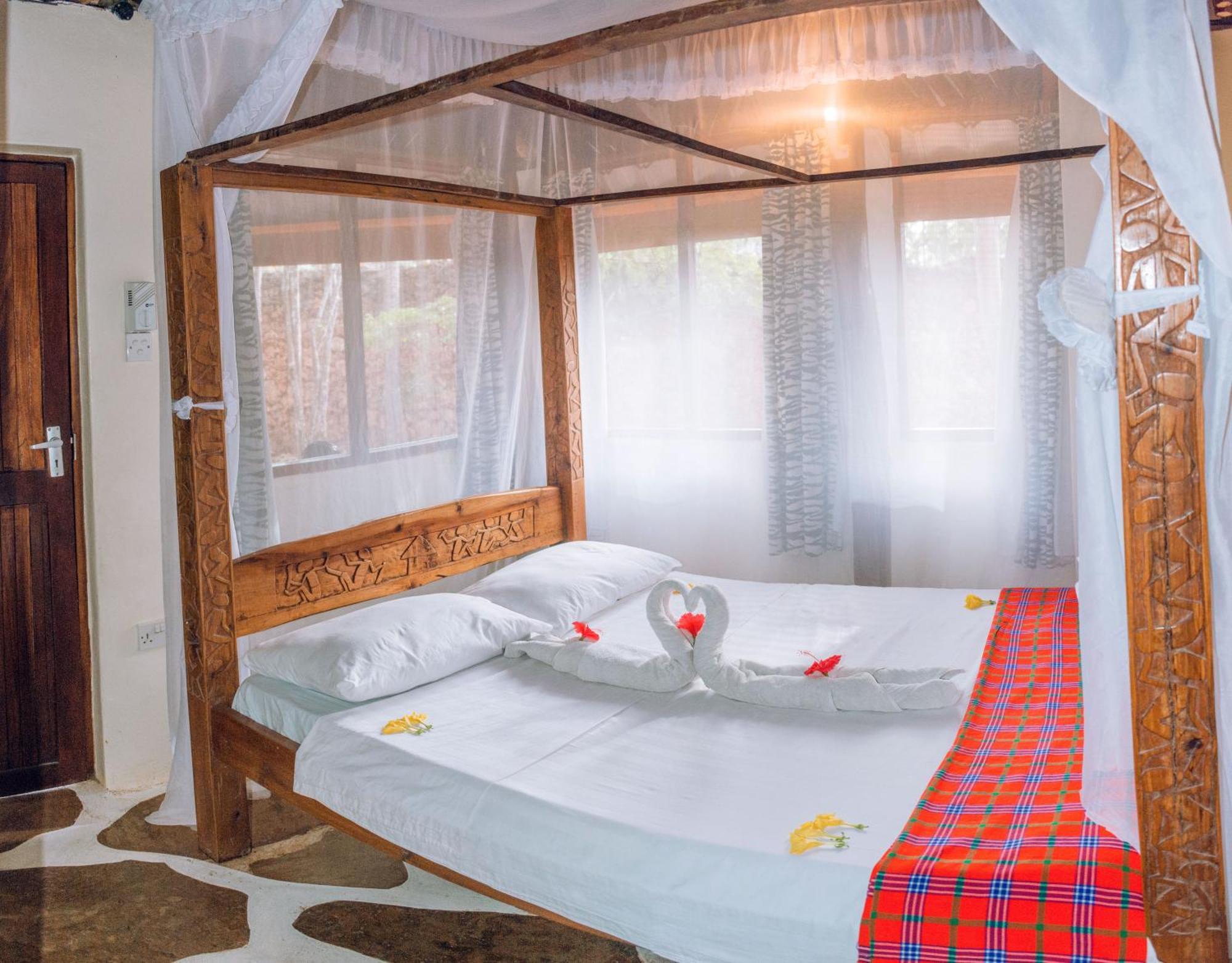 Kijani Cottages In Diani Diani Beach Exterior photo